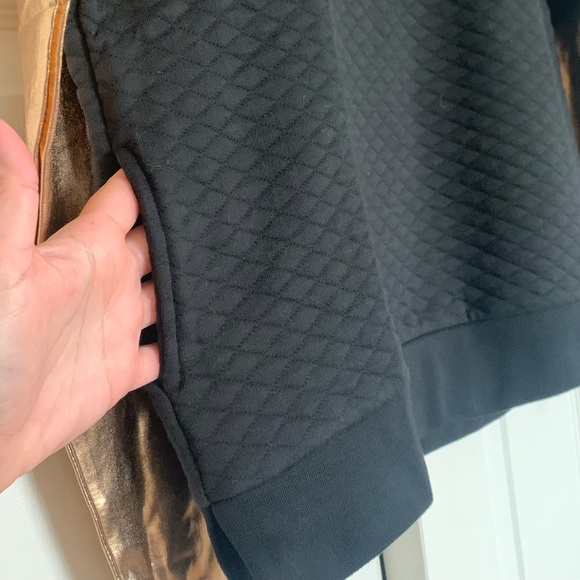 NWT Lucca Couture Black Quilted Pullover w/ Metallic Sleeves and Pockets - Picture 4 of 8